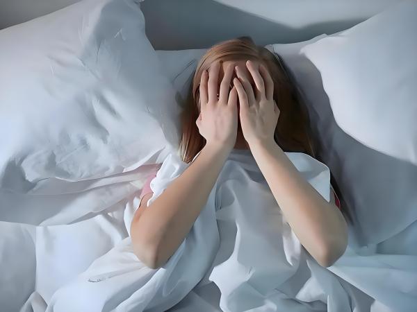 1675元看(kàn)失眠上(shàng)熱(rè)搜！背後是5億人(rén)的(de)深夜崩潰